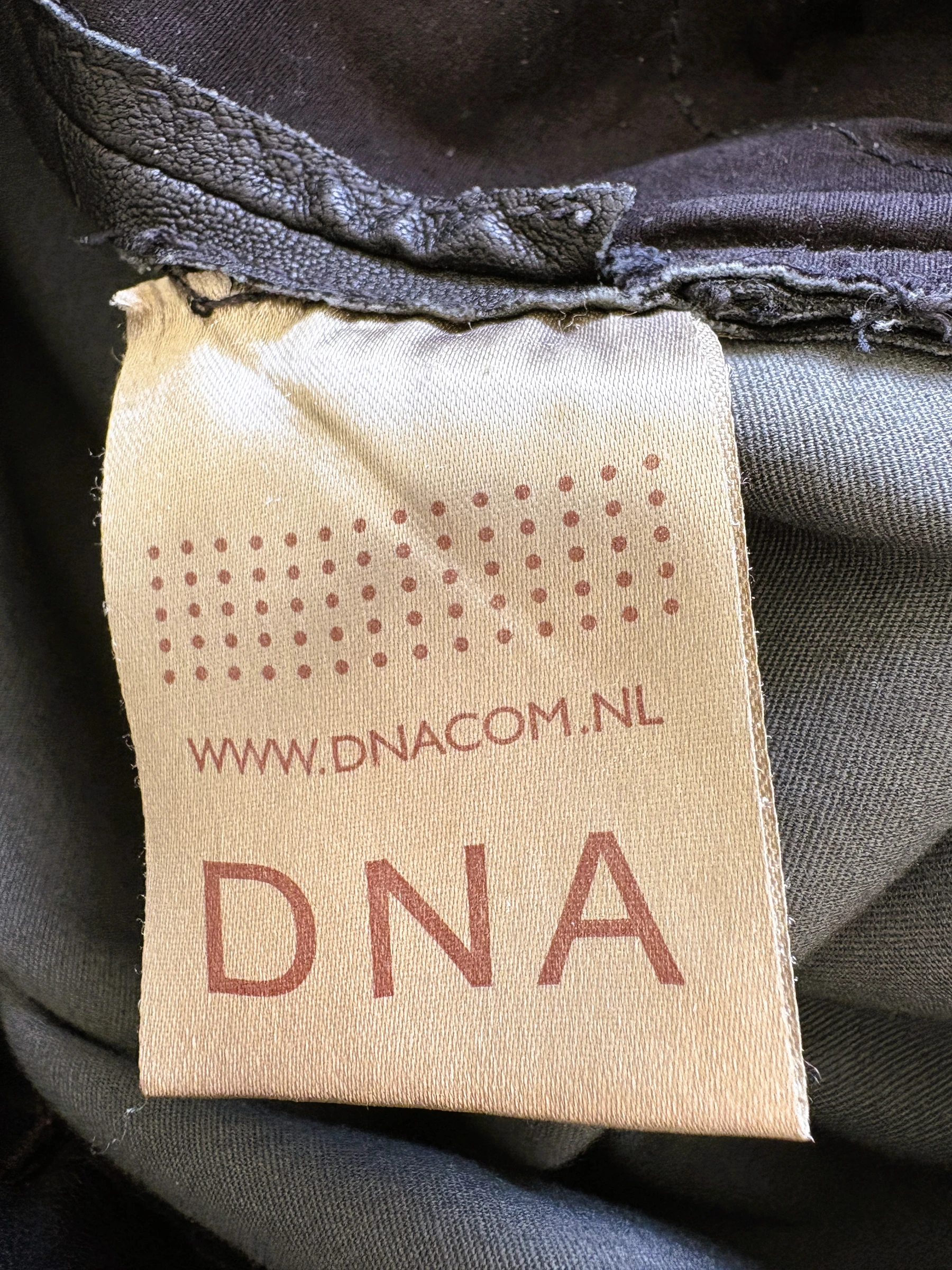 Calça de couro premium DNA – 100% couro legítimo – Ajuste elástico – Tamanho 38/40 – photo 9